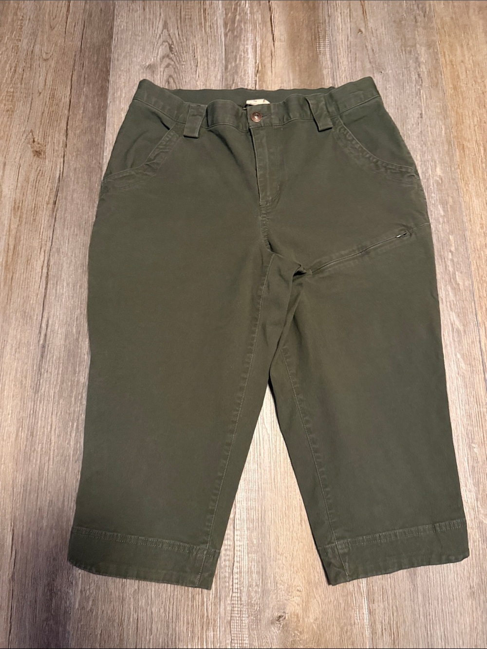 Duluth Trading Company capris in an olive green shade